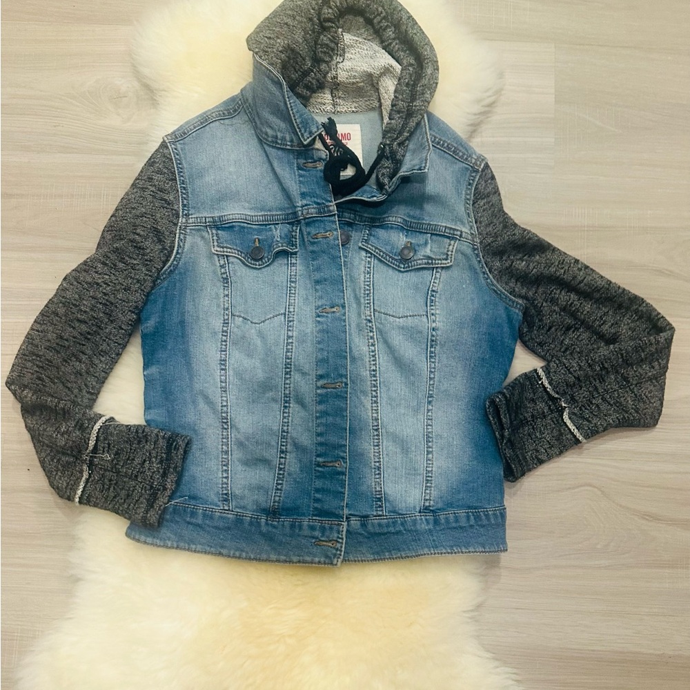 Mossimo Supply Co. Blue and Gray Kids Size Large Jean Jacket. RD/RD